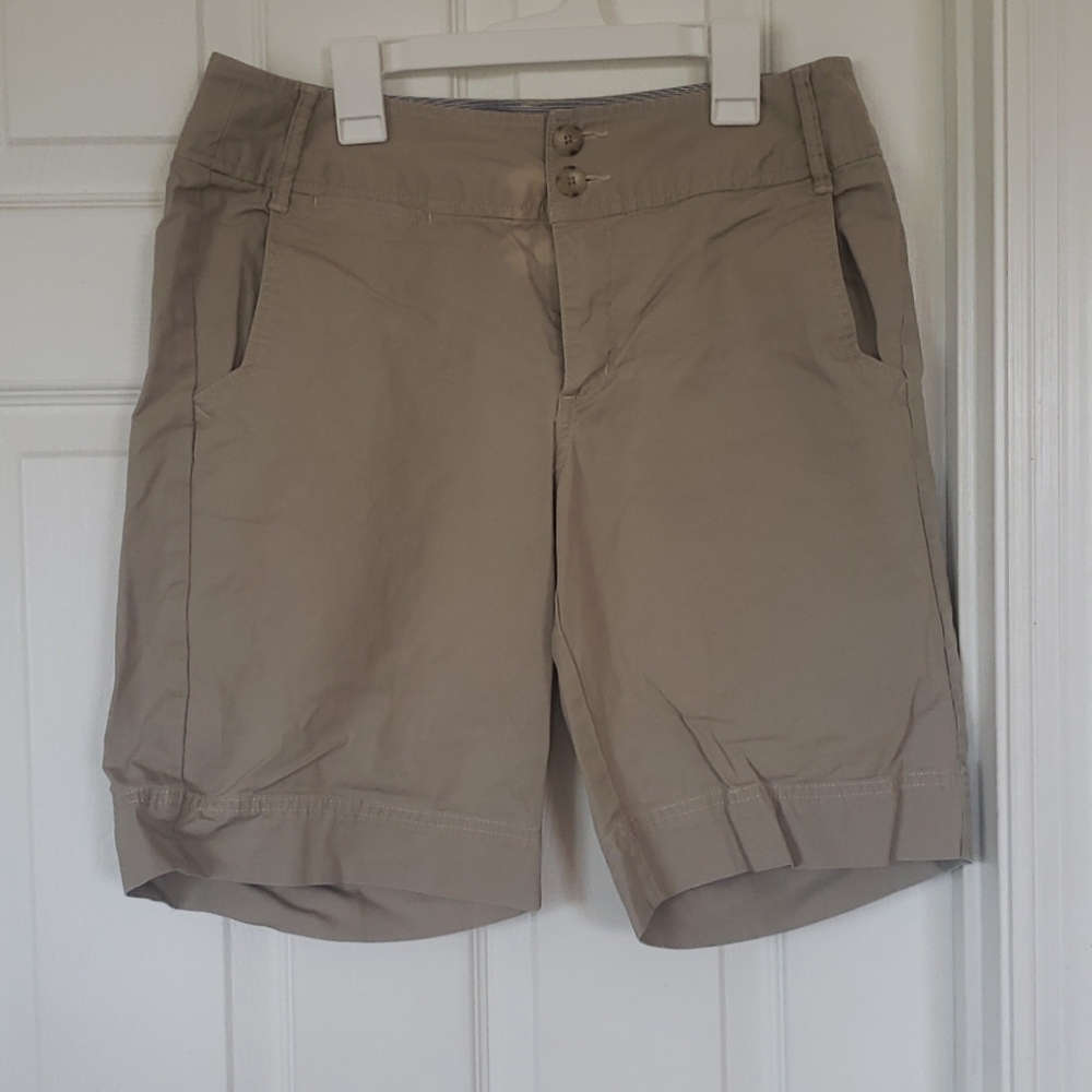 Khaki shorts